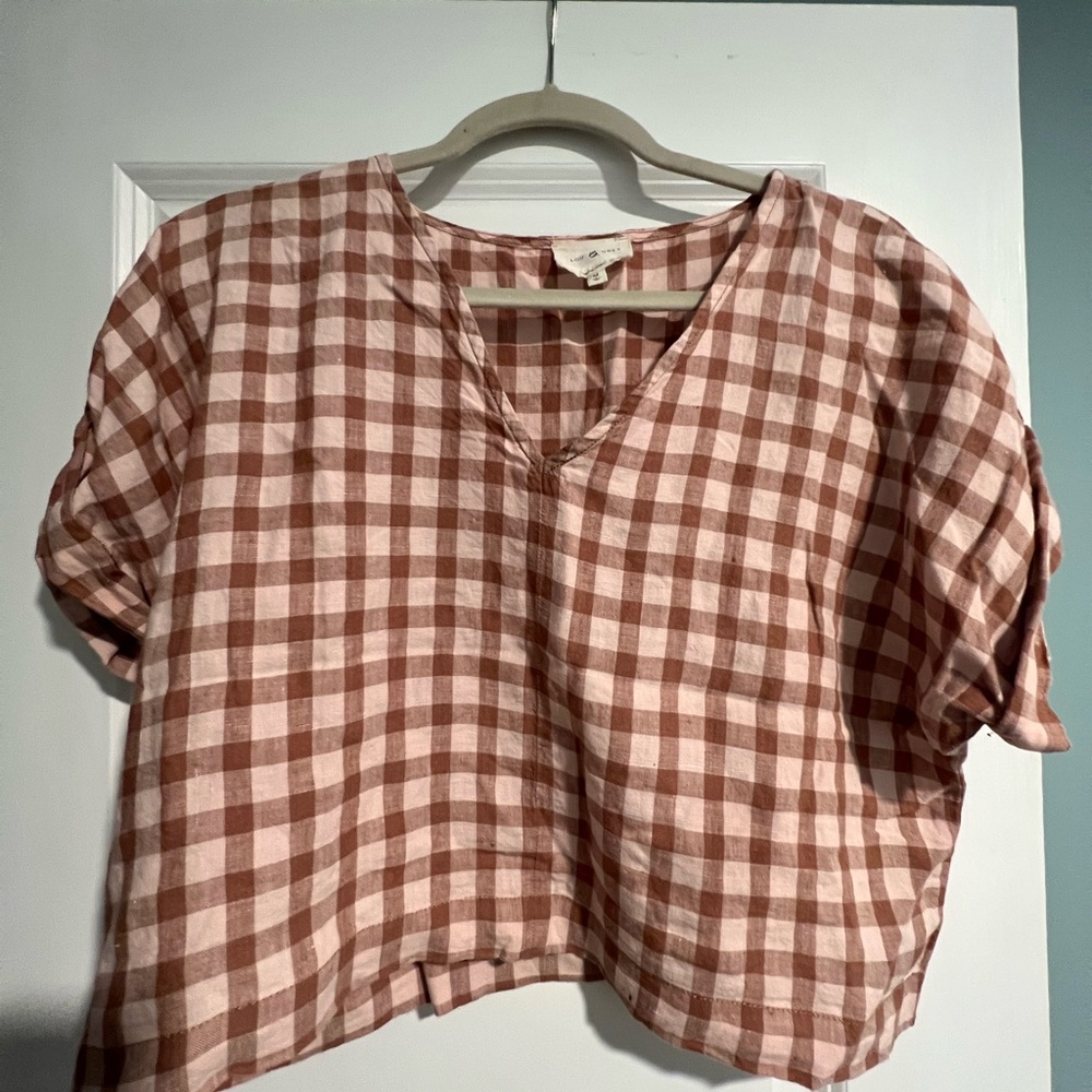 Cropped plaid linen shirt